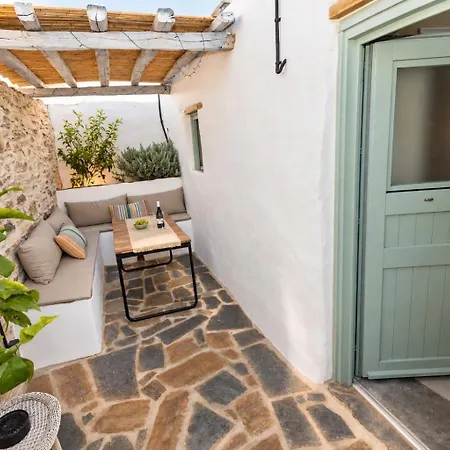 Slow Living In Apano Meria, Syros Ferienhaus *